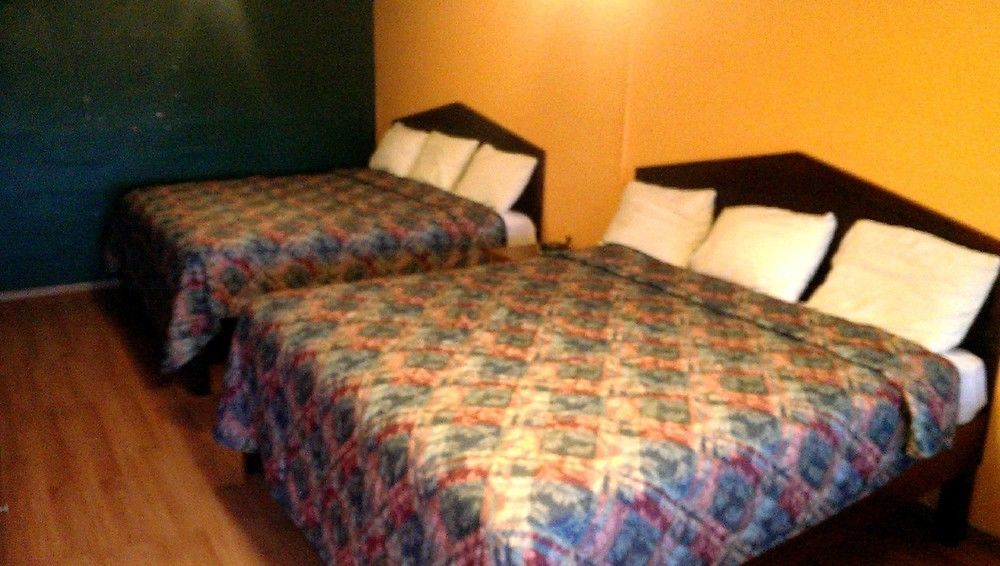 Provo Inn & Suites Bagian luar foto