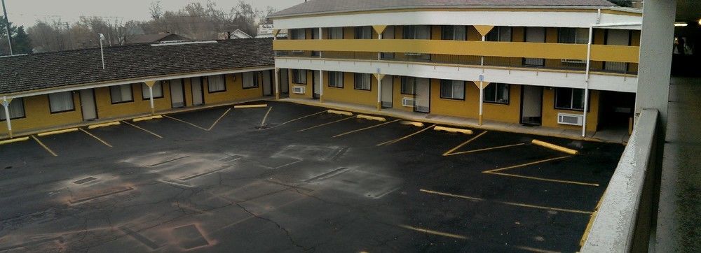 Provo Inn & Suites Bagian luar foto
